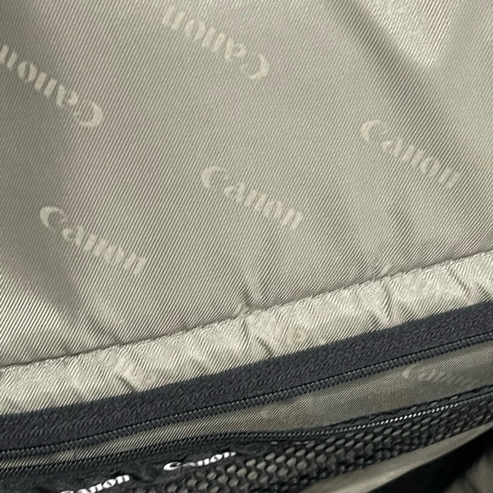 Canon camera 200DG Black Digital Gadget Bag